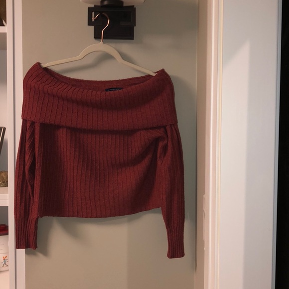American Eagle Off the Shoulder Top - Picture 1 of 9